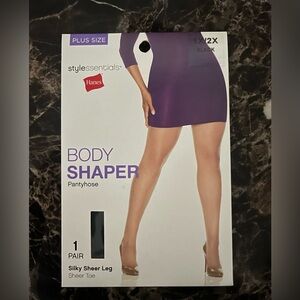 Hanes Plus Size Stylessentials Body Shaper Pantyhose Silky Sheer Black 1X-2X NEW